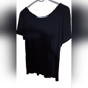 Cute flowy style top